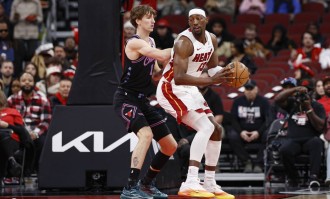 武切维奇15+10阿德巴约20+12 公牛不敌热火3连败