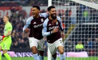 29分钟戴帽！1.2亿神锋打败维拉，欧冠资格卡位战变惨案：11.6亿豪门4-1终结3轮不胜