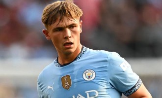 雷克瑟姆接近签下曼城中卫，地理优势成截胡关键