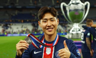 恭喜！巴黎确认夏季首笔引援，皇马弃将加盟，核心球员离队